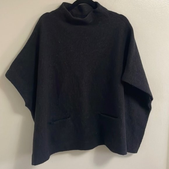 Aritzia Sweaters - Aritzia Wilfred Touarine merino wool oversized poncho size Xxs/xs